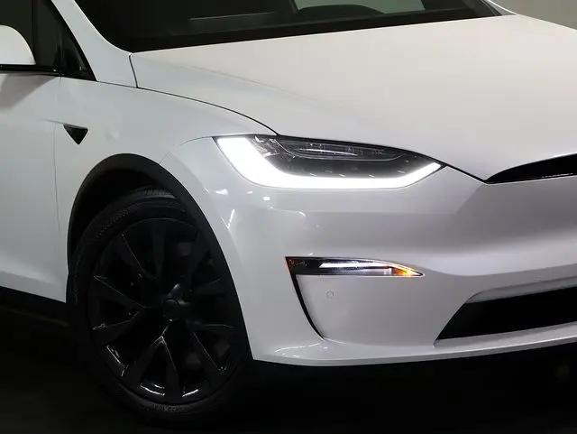 2023 Tesla Model X Standard Range