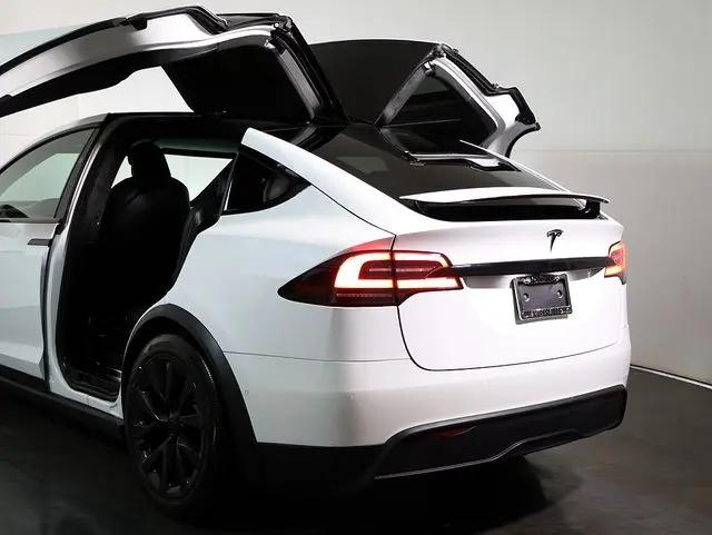 2023 Tesla Model X Standard Range