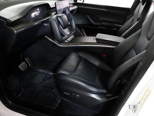 2023 Tesla Model X Standard Range