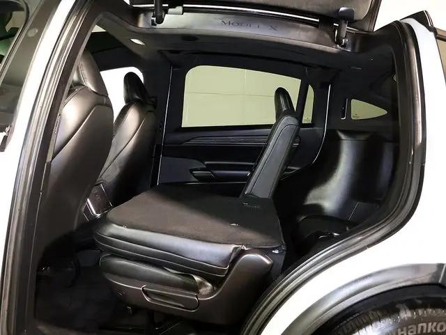 2023 Tesla Model X Standard Range