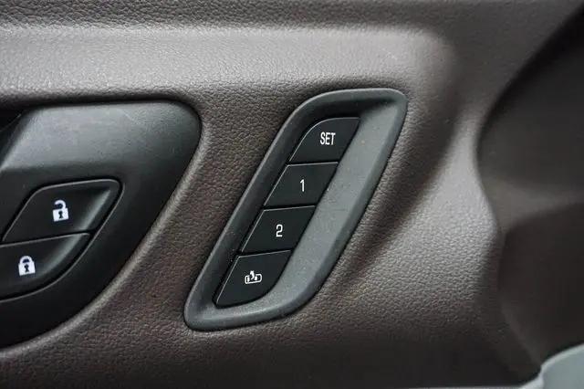 2023 GMC Acadia FWD SLT