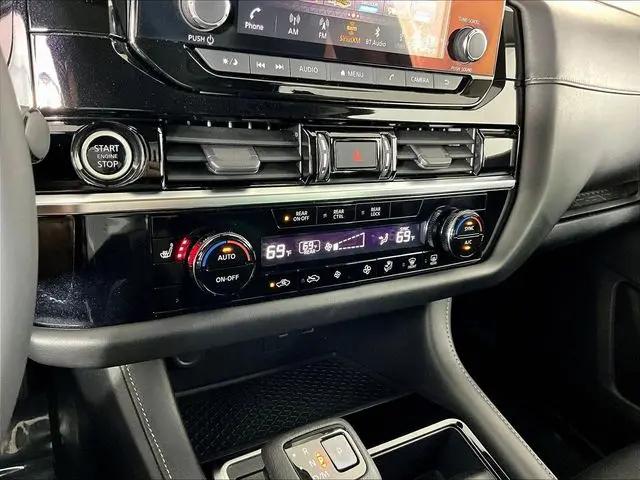 2022 Nissan Pathfinder SV 2WD