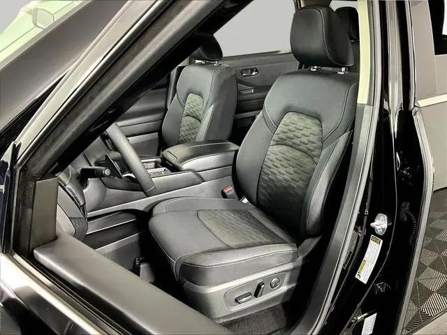 2022 Nissan Pathfinder SV 2WD