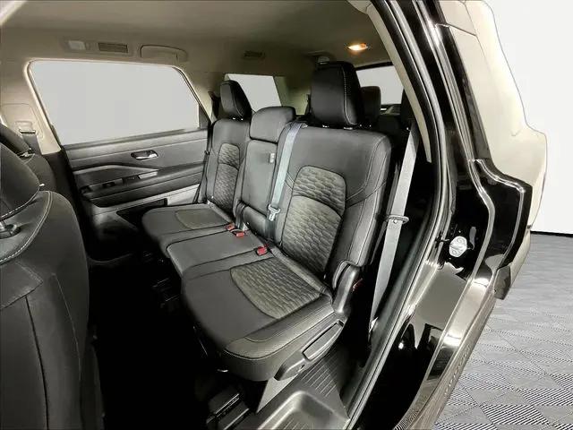 2022 Nissan Pathfinder SV 2WD