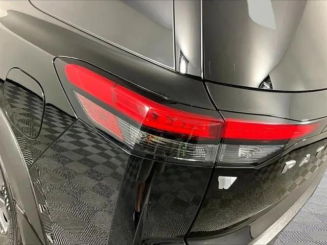 2022 Nissan Pathfinder SV 2WD