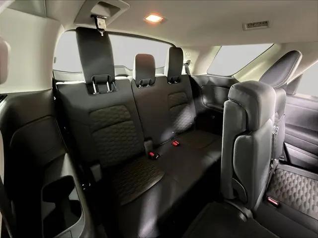 2022 Nissan Pathfinder SV 2WD