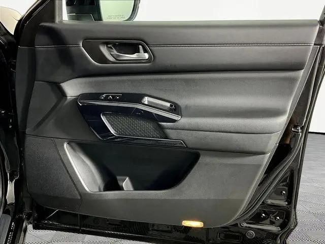 2022 Nissan Pathfinder SV 2WD