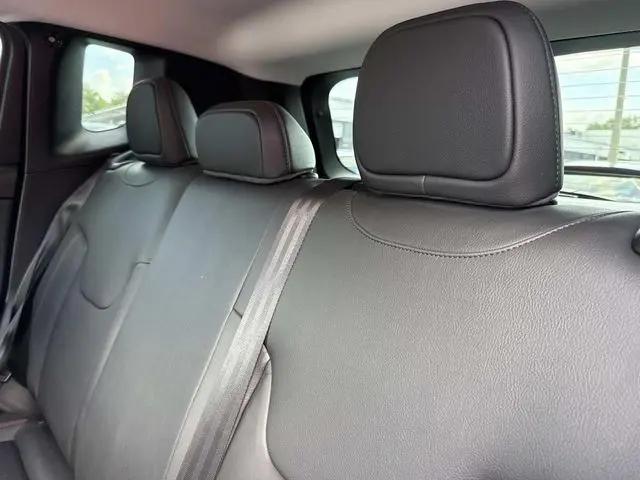 2023 Jeep Renegade Trailhawk 4x4