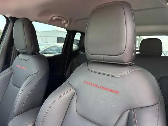 2023 Jeep Renegade Trailhawk 4x4