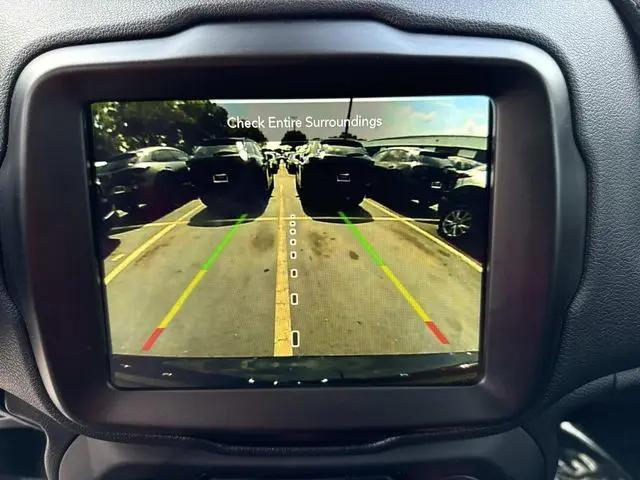2023 Jeep Renegade Trailhawk 4x4