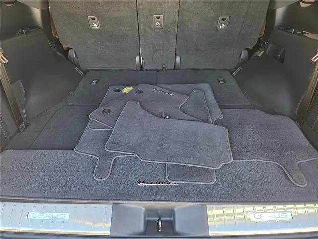 2023 Lexus LX Premium