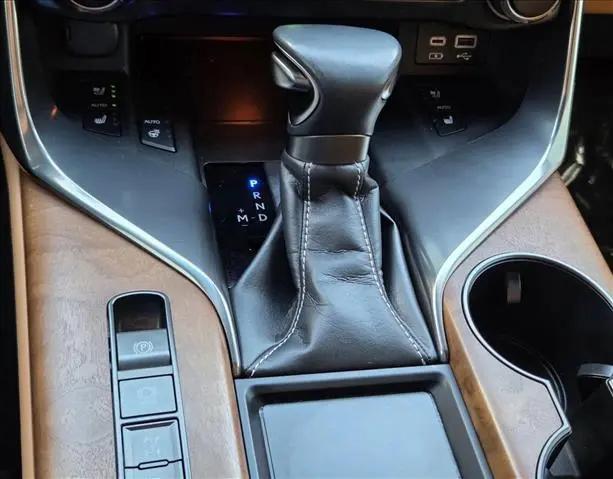 2023 Lexus LX Premium