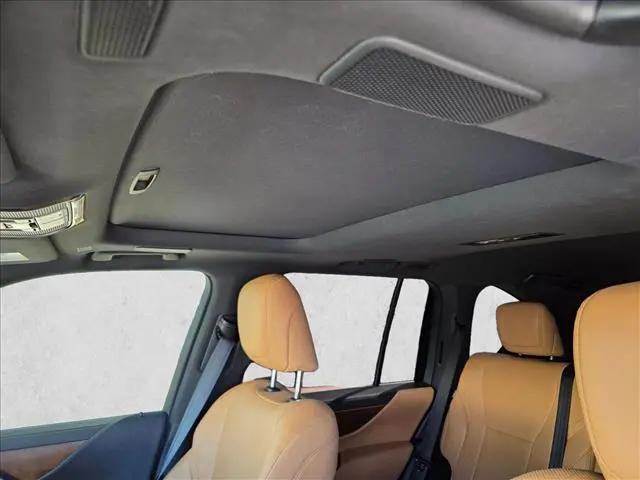 2023 Lexus LX Premium