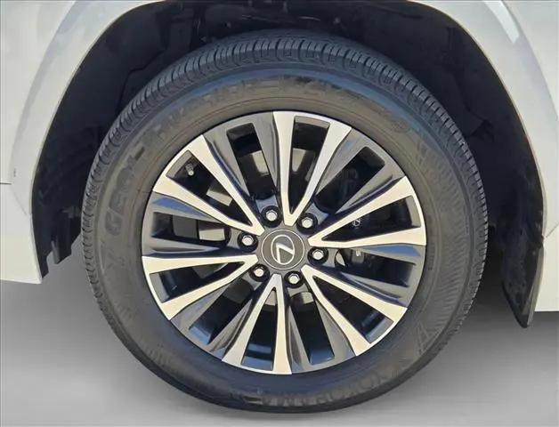 2023 Lexus LX Premium