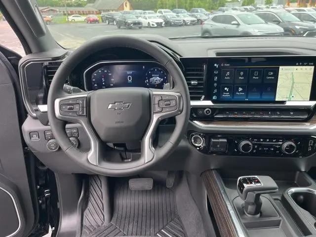 2026 Chevrolet Silverado 1500 4WD Crew Cab Short Bed RST