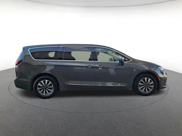 2022 Chrysler Pacifica Hybrid Limited