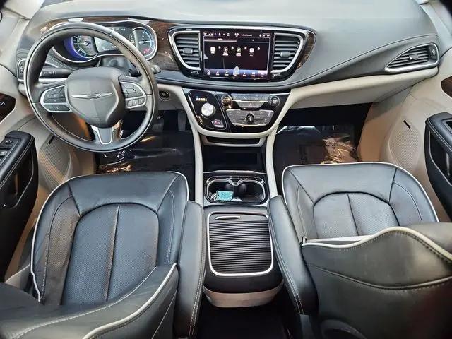 2022 Chrysler Pacifica Hybrid Limited