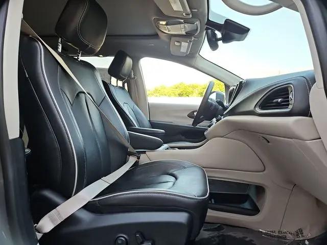 2022 Chrysler Pacifica Hybrid Limited