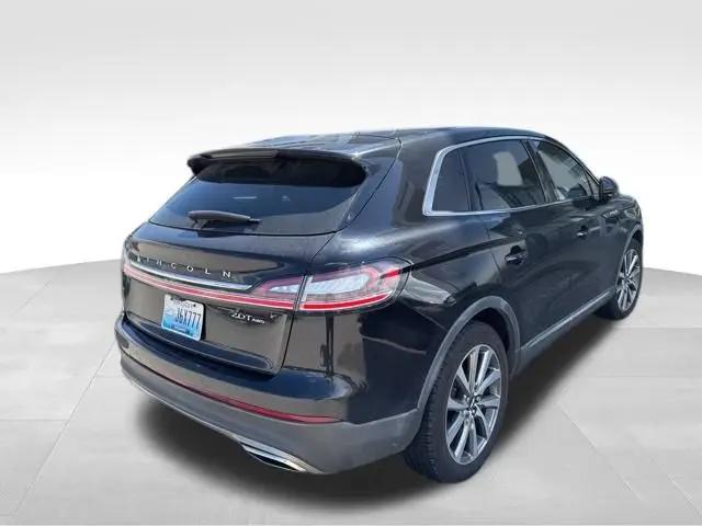 2019 Lincoln Nautilus Select
