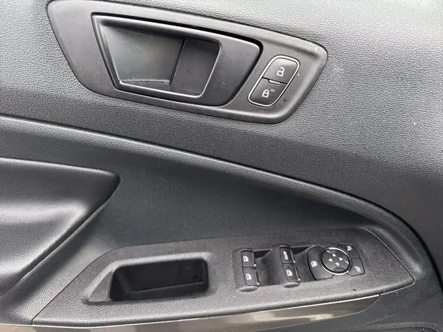 2022 Ford EcoSport SES