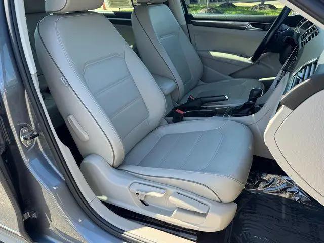 2017 Volkswagen Passat 1.8T SE