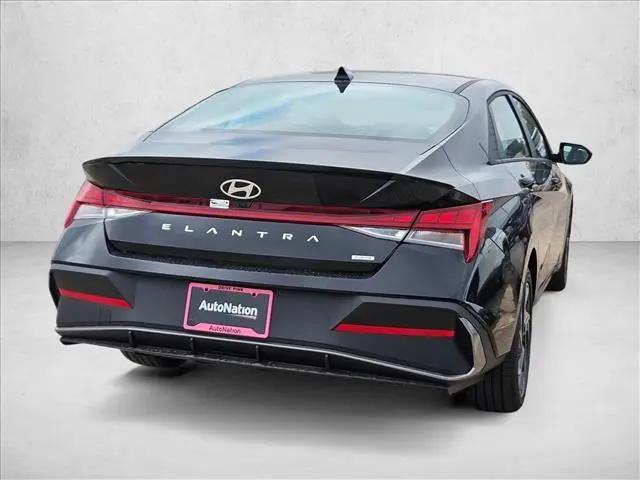 2025 Hyundai Elantra Hybrid SEL Sport