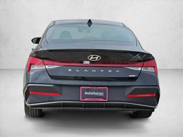 2025 Hyundai Elantra Hybrid SEL Sport