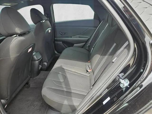 2025 Hyundai Elantra Hybrid SEL Sport