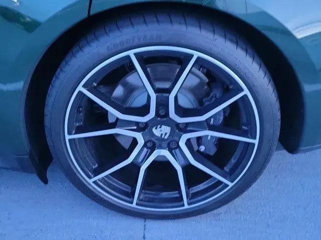 2025 Porsche Taycan Taycan