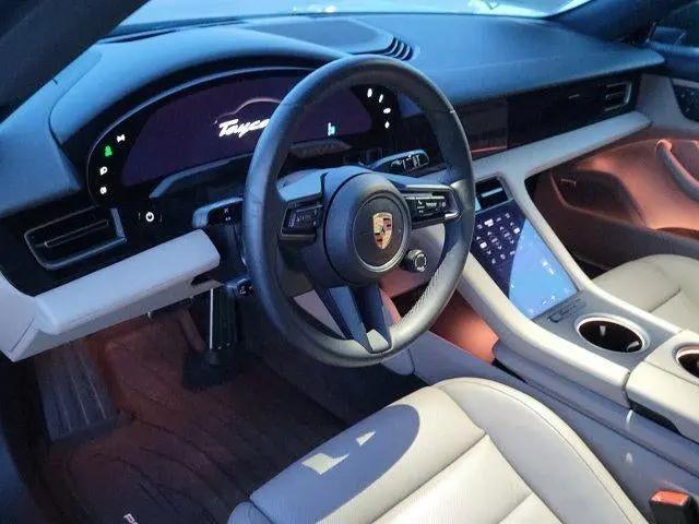 2025 Porsche Taycan Taycan