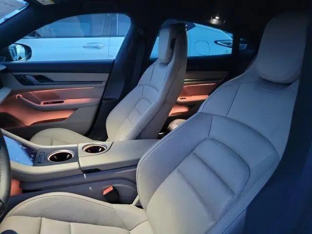 2025 Porsche Taycan Taycan