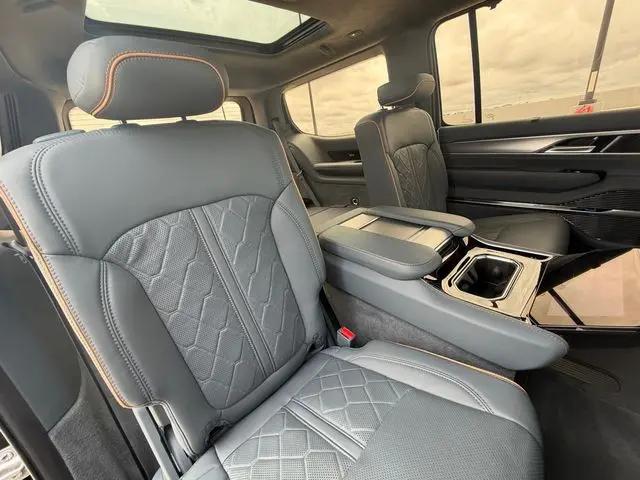 2023 Jeep Grand Wagoneer Series III 4x4