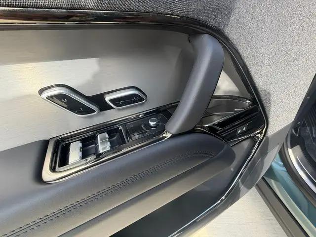 2025 Land Rover Range Rover Sport P400 Dynamic SE