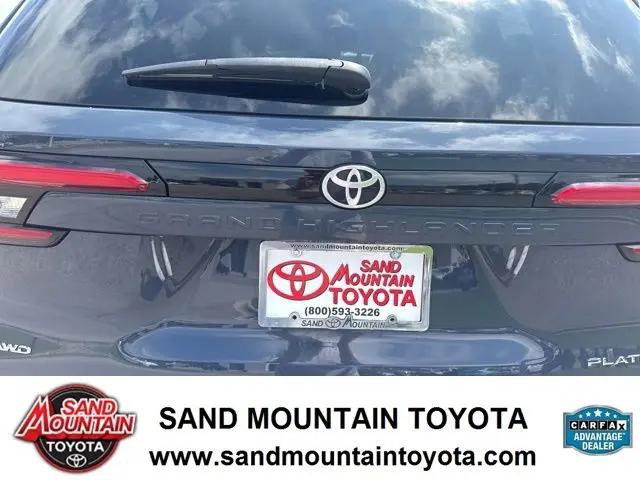 2024 Toyota Grand Highlander Platinum