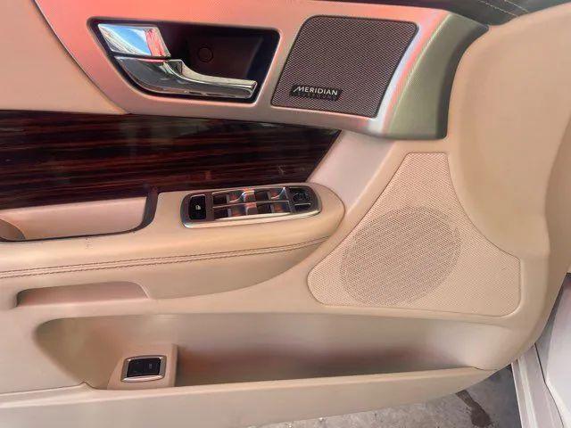 2015 Jaguar XF 3.0 Sport