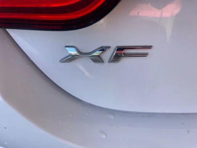 2015 Jaguar XF 3.0 Sport
