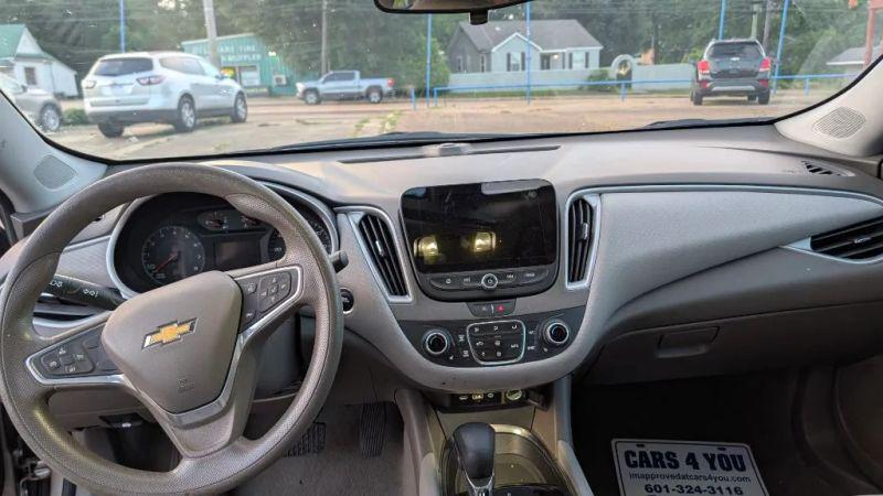 2022 Chevrolet Malibu FWD LT