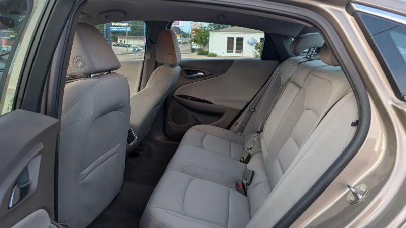 2022 Chevrolet Malibu FWD LT