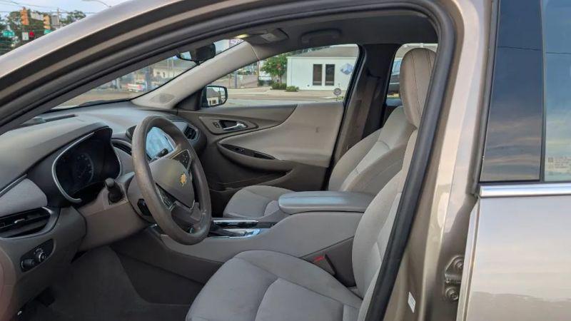 2022 Chevrolet Malibu FWD LT