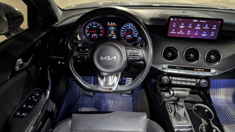 2022 Kia Stinger GT-Line
