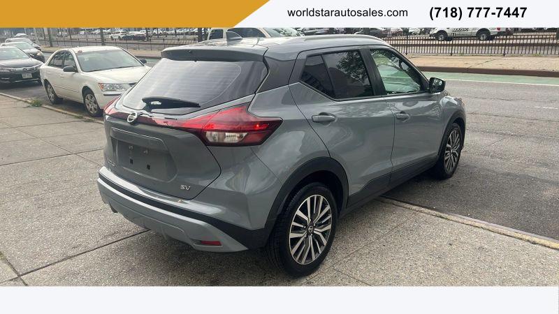 2021 Nissan Kicks SV Xtronic CVT
