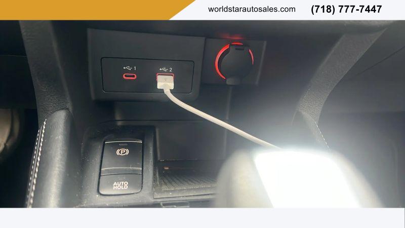 2021 Nissan Kicks SV Xtronic CVT