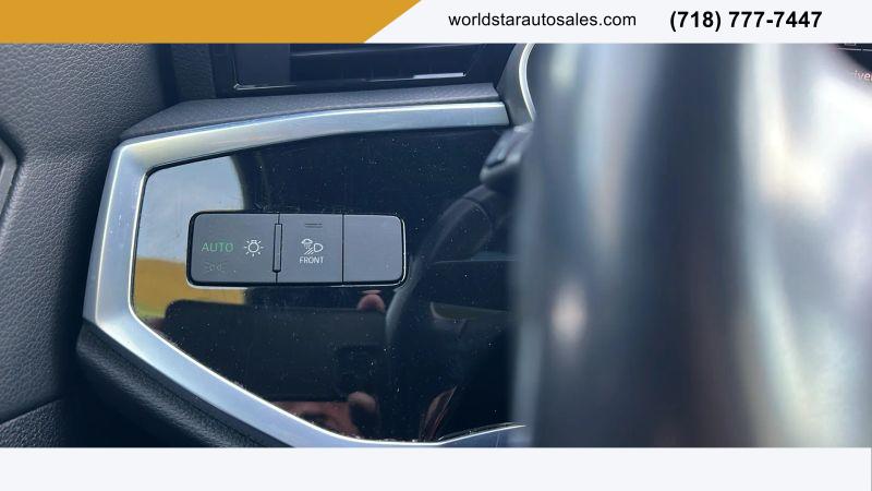 2022 Audi Q3 Premium Plus 40 TFSI quattro Tiptronic