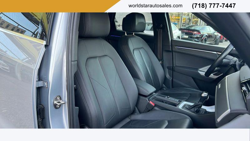 2022 Audi Q3 Premium Plus 40 TFSI quattro Tiptronic