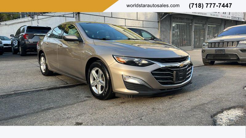 2022 Chevrolet Malibu FWD 1FL