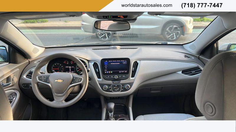 2022 Chevrolet Malibu FWD 1FL