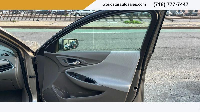 2022 Chevrolet Malibu FWD 1FL