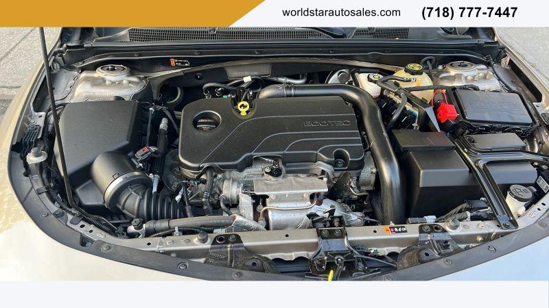 2022 Chevrolet Malibu FWD 1FL