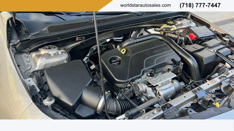 2022 Chevrolet Malibu FWD 1FL