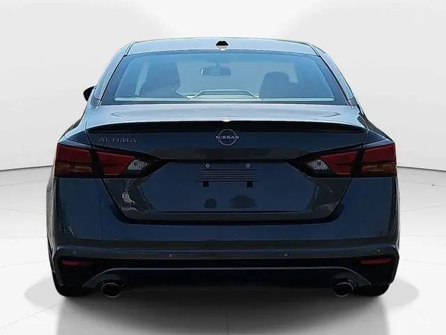 2026 Nissan Altima SV FWD